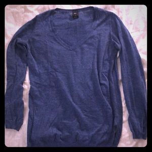 Gap v neck sweater